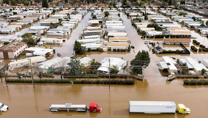 కాలిఫోర్నియాలో వరద బీభత్సం… ఇప్పటి వరకు 19 మంది