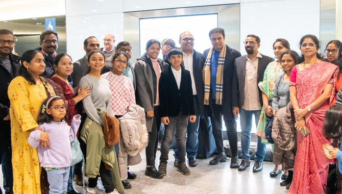 స్విట్జర్లాండ్లో మంత్రి కేటీఆర్కు ఘన స్వాగతం
