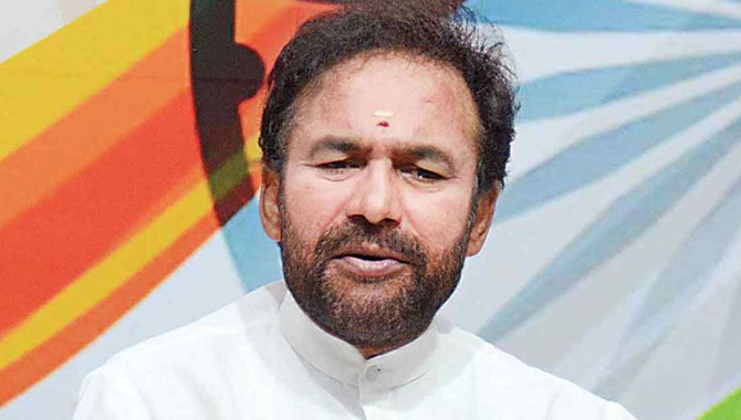 ఏ సీఎం కూడా ఈ రకంగా చేయలేదు