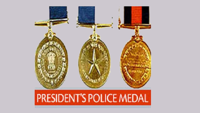 తెలంగాణ నుంచి ఇద్దరికి రాష్ట్రపతి మెడల్