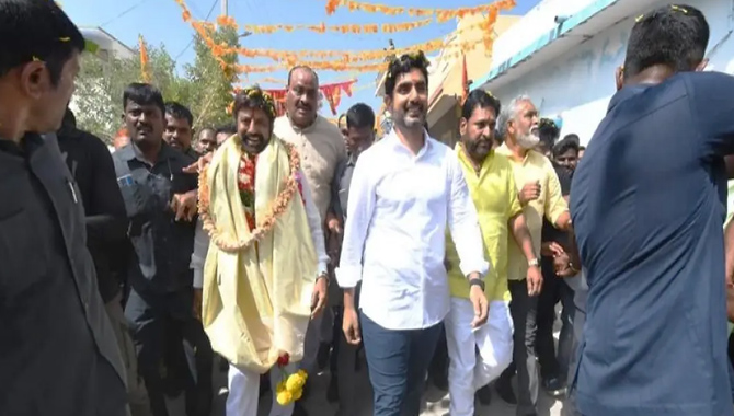 యువగళంలో ప్రత్యేక ఆకర్షణగా బాలయ్య