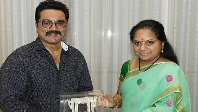 ఎమ్మెల్సీ కవితతో నటుడు శరత్ కుమార్ భేటీ