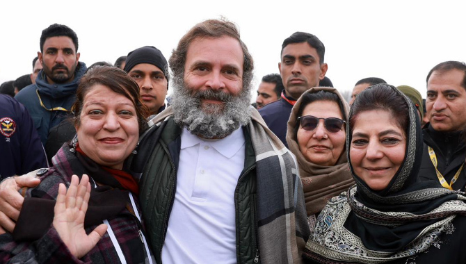 రాహుల్ జోడో యాత్ర తిరిగి  ప్రారంభం