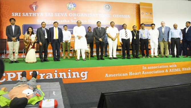 Naveen Patnaik Odisha Cm Inaugurates Statewide Bystander Cpr Program Training 2400 Persons 