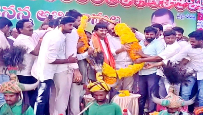 దమ్ముంటే నన్ను బీఆర్ఎస్ నుంచి సస్పెండ్ చేయండి