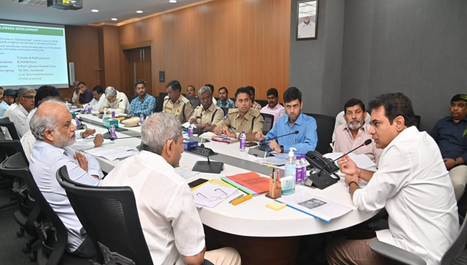 యాదాద్రి తరహాలో వేములవాడను అభివృద్ధి చేస్తాం