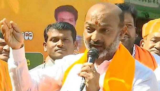 బండి సంజయ్ సంచలన వ్యాఖ్యలు.. బీజేపీ అధికారంలోకి రాగానే