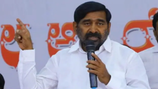 ఎన్ని ఆటంకాలు సృష్టించినా… కేసీఆర్ ఉన్నంతవరకు  ఆపే ప్రసక్తే లేదు