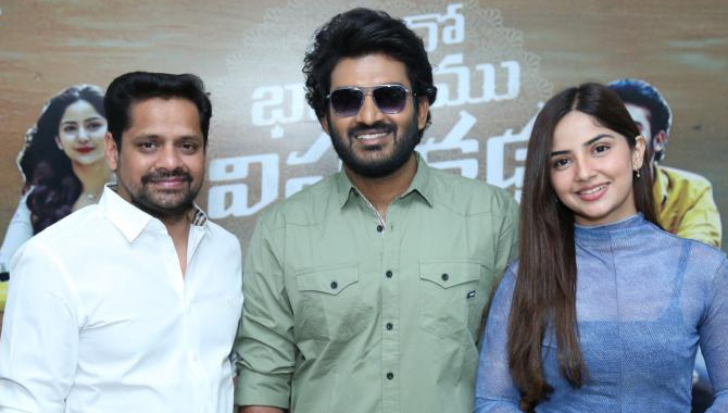 Vinaro Bhagyamu Vintha Katha Movie Pressmeet