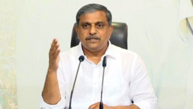 మూడు రాజధానులపై సజ్జల  క్లారిటీ