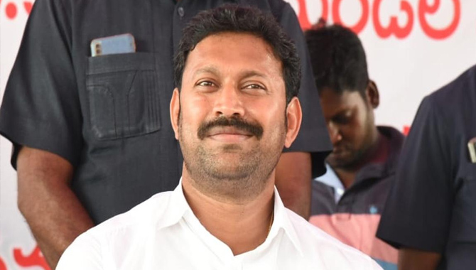 కడప ఎంపీ అవినాష్ రెడ్డికి మరోసారి సీబీఐ నోటీసులు