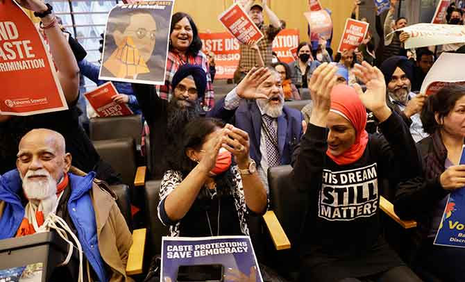 సియాటిల్ నగరం సంచలన నిర్ణయం… అమెరికా చరిత్రలోనే