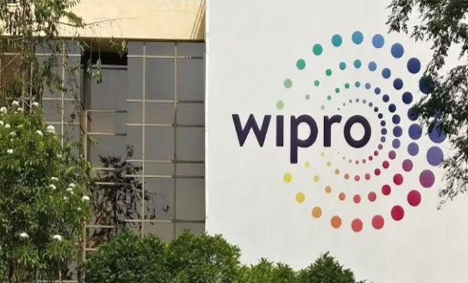 విప్రోకు ఎదురుదెబ్బ … కార్మిక శాఖకు ఫిర్యాదు