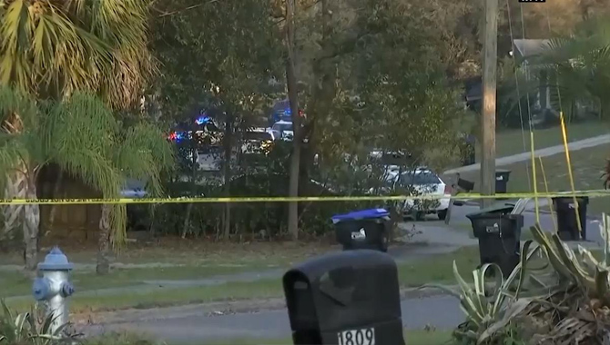 అమెరికాలో కాల్పులు