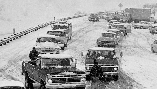 అమెరికాను వణికిస్తున్న మంచు