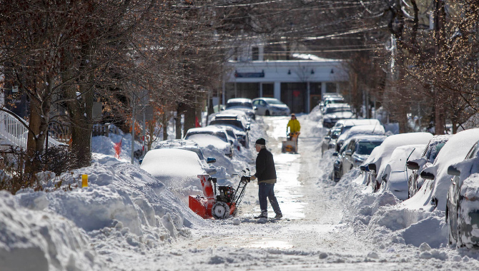అమెరికాను వీడని మంచుతుపాను