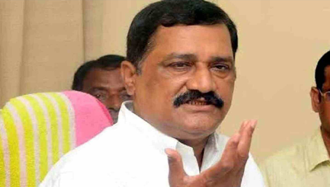 రాజధానే లేనప్పుడు పెట్టుబడిదారులకు నమ్మకం ఎలా ?