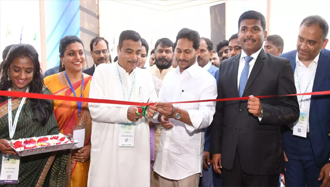 ఏపీ  పెవిలియన్ ను ప్రారంభించిన సీఎం, కేంద్ర మంత్రి