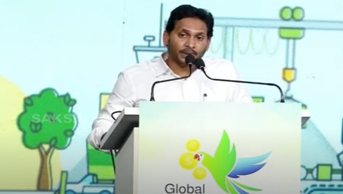 పారిశ్రామికవేత్తలకు సంపూర్ణ సహకారం : వైఎస్ జగన్
