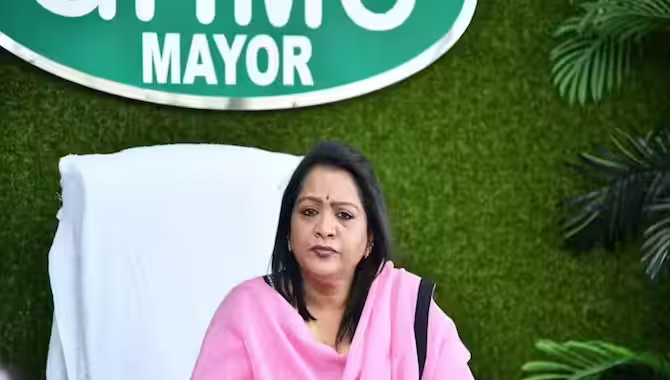 మేయర్ విజయలక్ష్మి మరోసారి .. వివాదస్పద వ్యాఖ్యలు