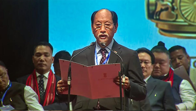 నాగాలాండ్ ముఖ్యమంత్రిగా నెఫ్యూ రియో ప్రమాణ స్వీకారం