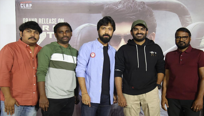 కిరణ్ అబ్బవరం ‘మీటర్’ టీజర్ ని లాంచ్ చేసిన డైరెక్టర్ బాబీ కొల్లి కిరణ్ అబ్బవరం ‘మీటర్’ టీజర్ ని లాంచ్ చేసిన డైరెక్టర్ బాబీ కొల్లి