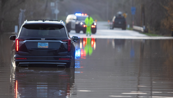 కాలిఫోర్నియాకు వాతావరణ శాఖ హెచ్చరిక