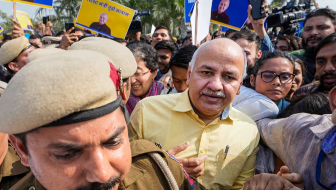 సిసోడియాకు ఈడీ కస్టడీ.. గ్రీన్ సిగ్నల్ ఇచ్చిన కోర్టు