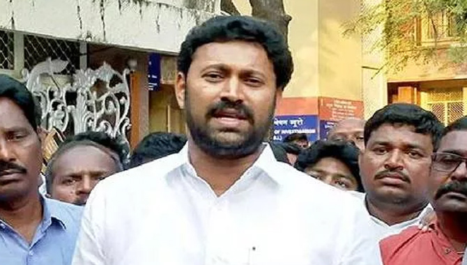 తీర్పు వెల్లడించే వరకు ఆయనను అరెస్టు చేయొద్దు : హైకోర్టు