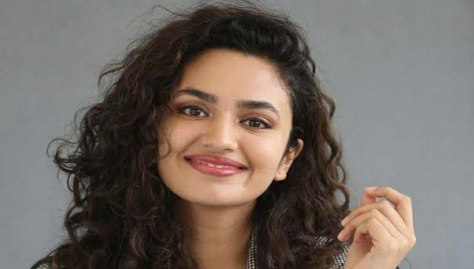 మొద‌టిసారి క‌మ‌ర్షియ‌ల్ మూవీ చేయ‌నున్న హీరోయిన్