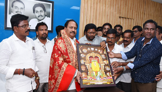 నాయీ బ్రాహ్మ‌ణుల‌కు దేశ చ‌రిత్ర‌లోనే అరుదైన గౌర‌వం ఇచ్చిన జ‌గ‌న్ ప్ర‌భుత్వం : మంత్రి కొట్టు సత్యనారాయణ