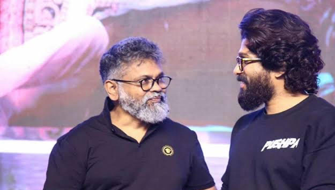 సుకుమార్ సర్ప్రైజ్ కోసం వెయిట్ చేస్తున్న బన్నీ ఫ్యాన్స్ సుకుమార్ సర్ప్రైజ్ కోసం వెయిట్ చేస్తున్న బన్నీ ఫ్యాన్స్