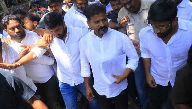 TPCC Chief Revanth Reddy visits SIT office