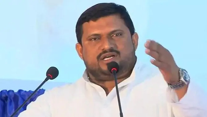 లోక్‌సభ కీలక నిర్ణయం.. ఎంపీ ఫైజల్ పై