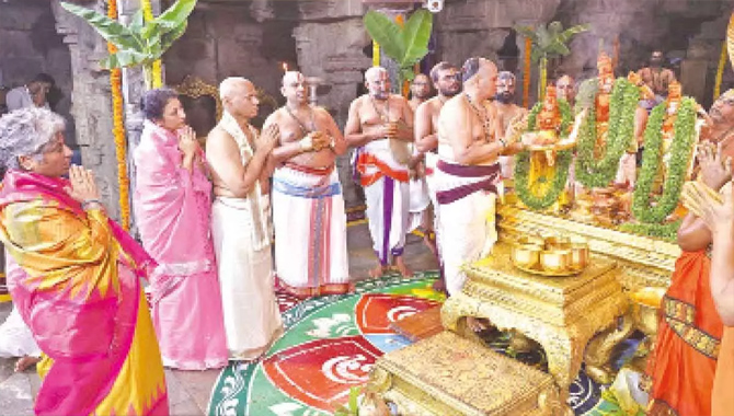 శ్రీవారి ఆలయంలో ఘనంగా శ్రీరామనవమి ఆస్థానం