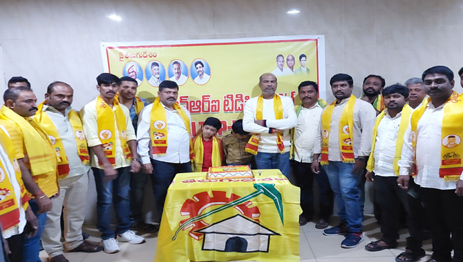 కువైట్ లో ఘనంగా టీడీపీ ఆవిర్భావ వేడుకలు