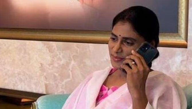 బండి సంజయ్, రేవంత్ రెడ్డికి వైఎస్ షర్మిల ఫోన్