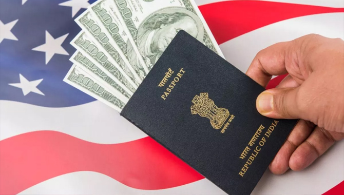 అమెరికా వీసా మరింత ప్రియం
