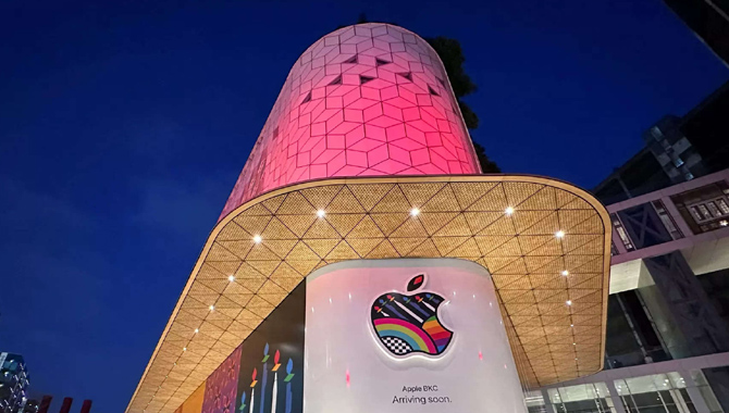 18న యాపిల్ తొలిస్టోర్ ప్రారంభం