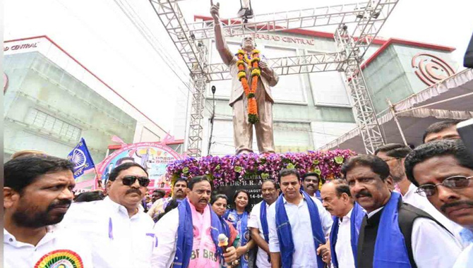 ఆయన లేకపోతే తెలంగాణ లేదు : మంత్రి కేటీఆర్