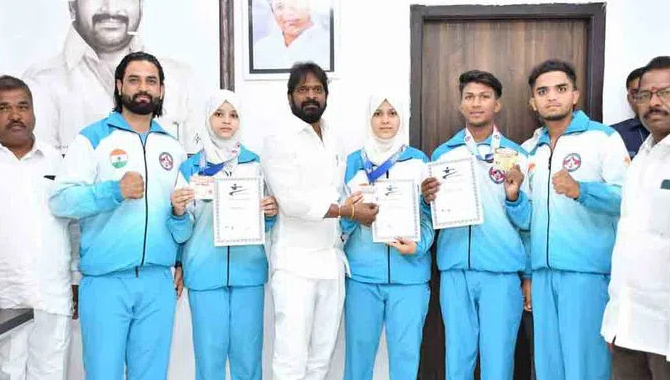 అమెరికాలో మెరిసిన హైదరాబాద్ మార్షల్ ఆర్ట్స్ టీం