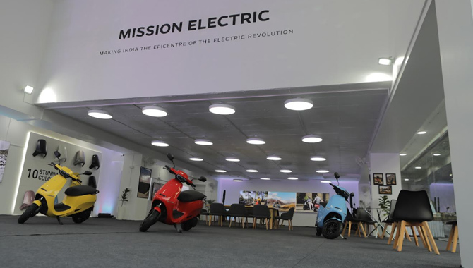 Ola Electric expands its D2C footprint in Hyderabad, opens two new Experience Centers