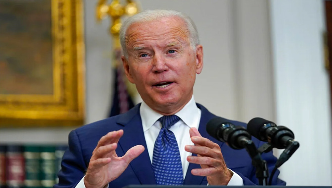 అందుకే అధ్యక్ష పదవికి మరోసారి పోటీ పడుతున్నా : జో బైడెన్ అందుకే అధ్యక్ష పదవికి మరోసారి పోటీ పడుతున్నా : జో బైడెన్