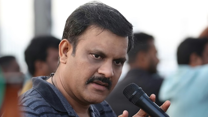 ఫ్యామిలీ అంతా చూసే సినిమా రావడం లేదనే లోటు ఎప్పుడూ వుంటుంది. ఆ లోటుని రామబాణం భర్తీ చేస్తుంది : డైరెక్టర్ శ్రీవాస్ Director Srivaas Interview On Rama Banam Movie