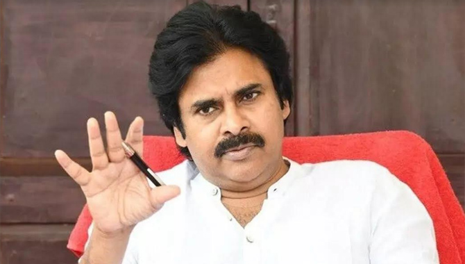 పొత్తులపై సంచలన ప్రకటన చేసిన పవన్ కల్యాణ్!