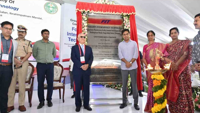 ఫాక్స్‌కాన్‌ కు మంత్రి కేటీఆర్ భూమిపూజ