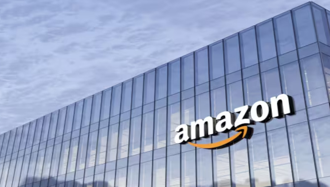 ఉద్యోగులకు అమెజాన్ భారీ షాక్.. భారత్ లో 500 మందికి!