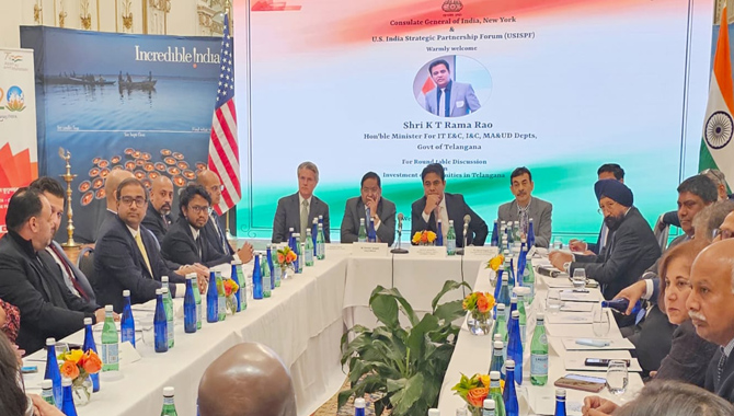 భారత కాన్సుల్ జనరల్ తో మంత్రి కేటీఆర్ సమావేశం