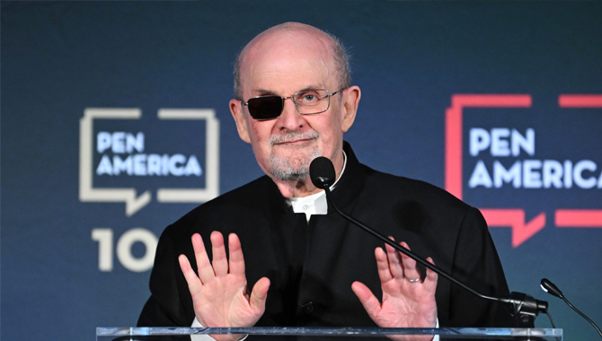 వారు లేకపోతే నేను లేను : సల్మాన్ రష్దీ