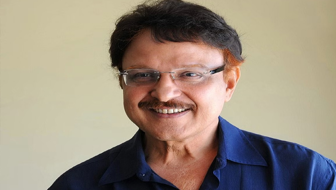 ఫిల్మ్ ఇండస్ట్రీలో మరో విషాదం.. సీనియర్ నటుడు శరత్ బాబు కన్నుమూత